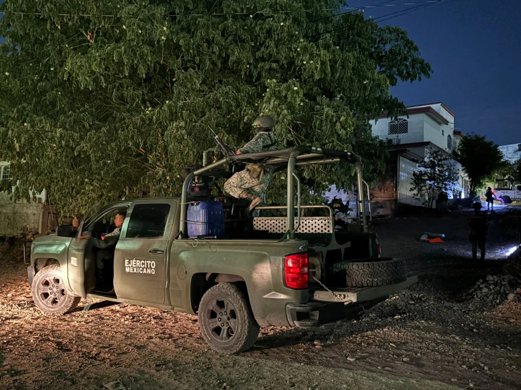 Encuentran a hombre ejecutado y envuelto en plástico en la colonia Amado Nervo, en Culiacán