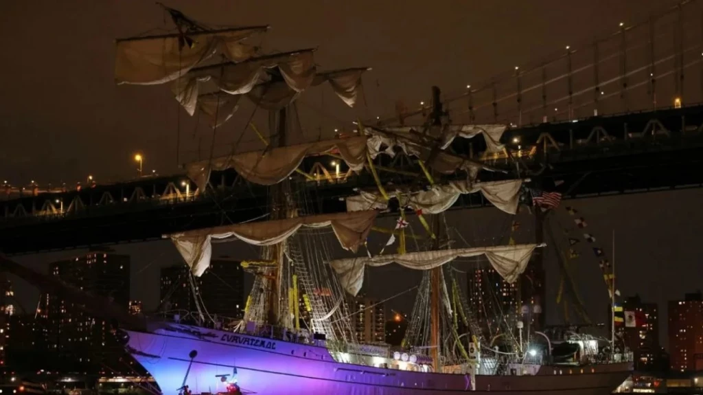 Buque Cuauhtémoc está asegurado por 24 millones de dólares