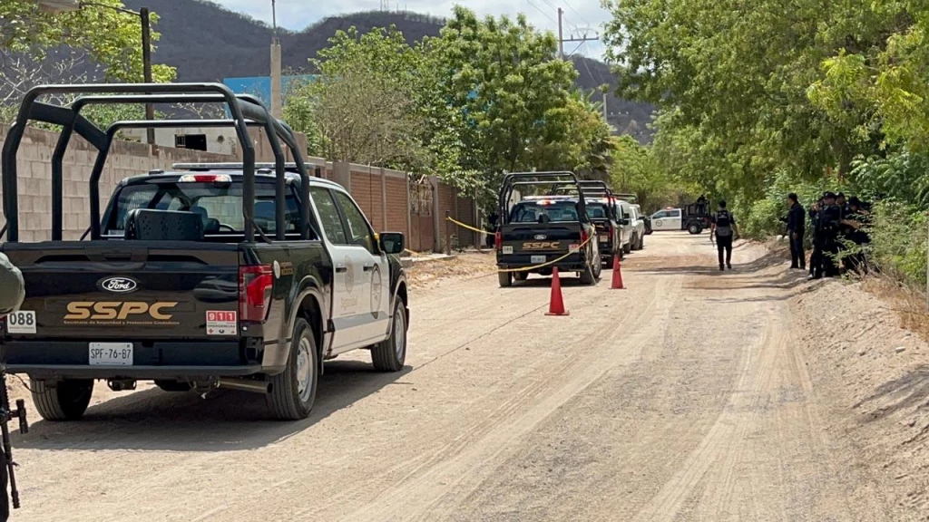 Localizan a hombre sin vida en camino de terracería en Mojolo, al norte de Culiacán