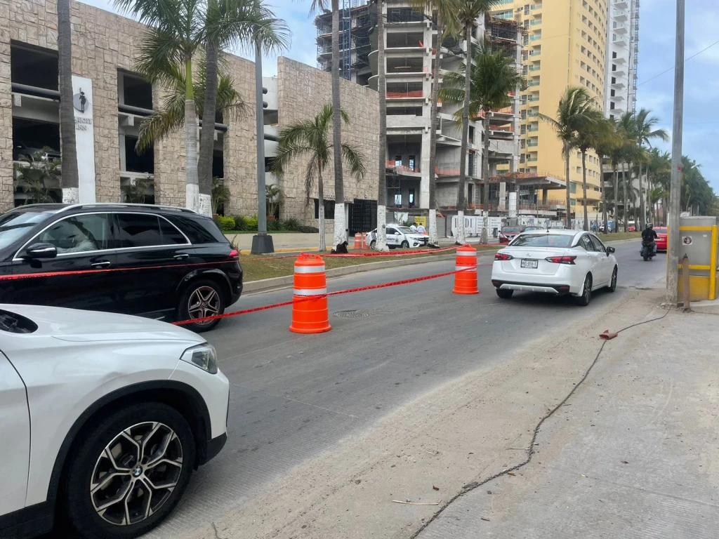 Estará cerrado el Carril de norte a sur de la avenida Camarón Sábalo a la altura de Conapesca
