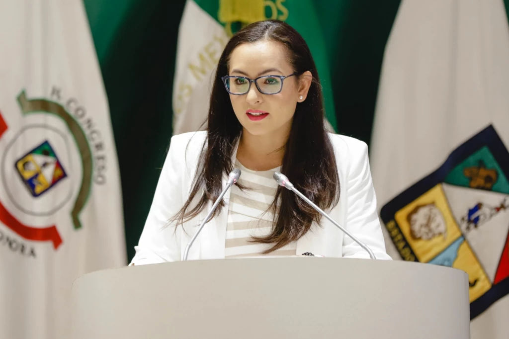 Propone Iris Sánchez Chiu reconocer como servicio básico de salud enfermedades causadas por olas de calor en Sonora