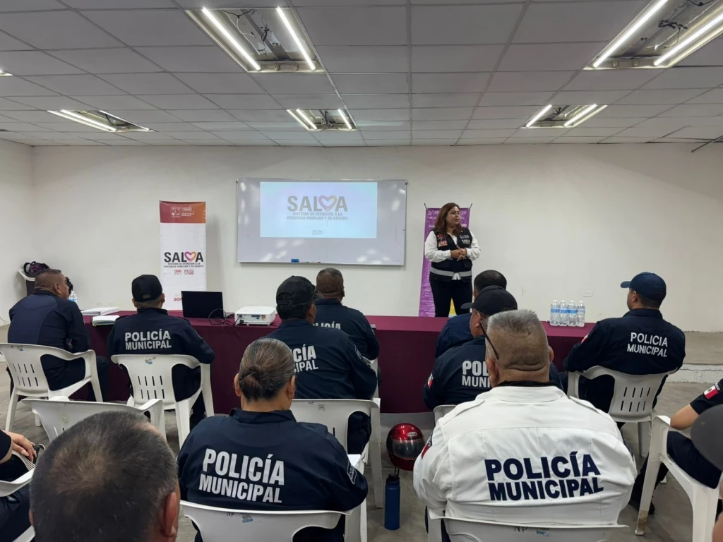 Proveen a policías municipales de herramientas para prevenir y atender la violencia familiar y de género