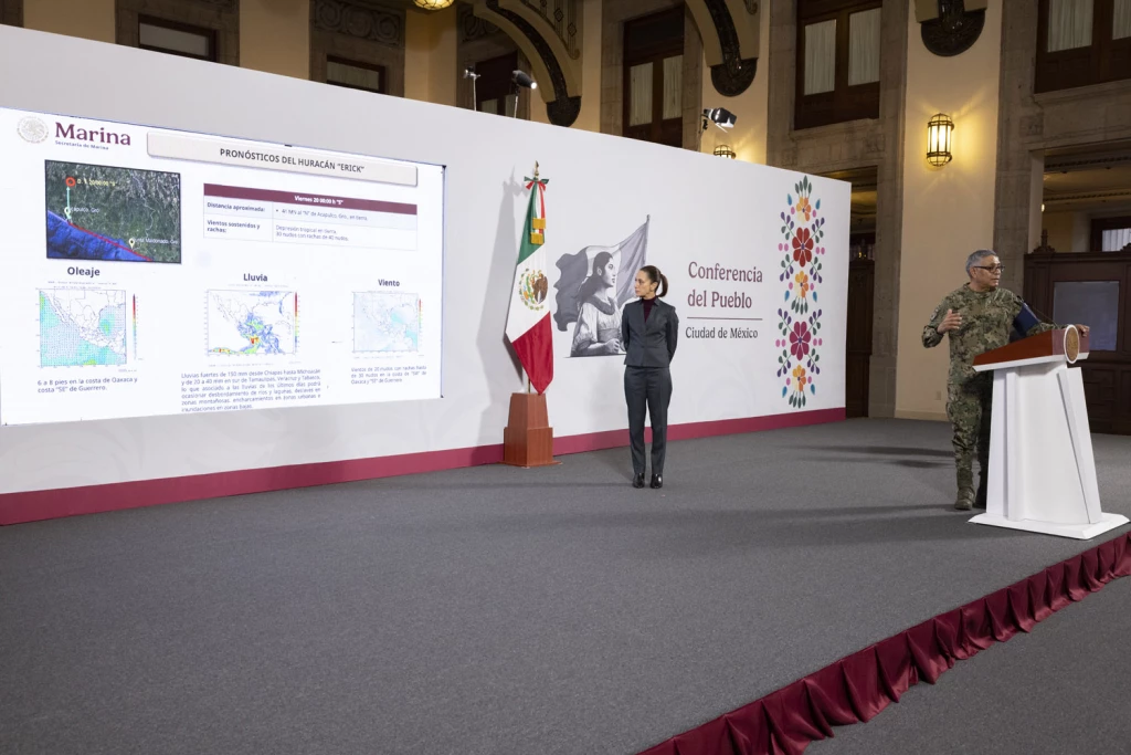 El Huracán Erick tocó tierra Mexicana este jueves