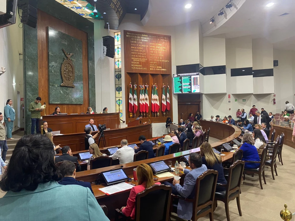 De oficio, se investigará el delito por robo de vehículos en Sinaloa