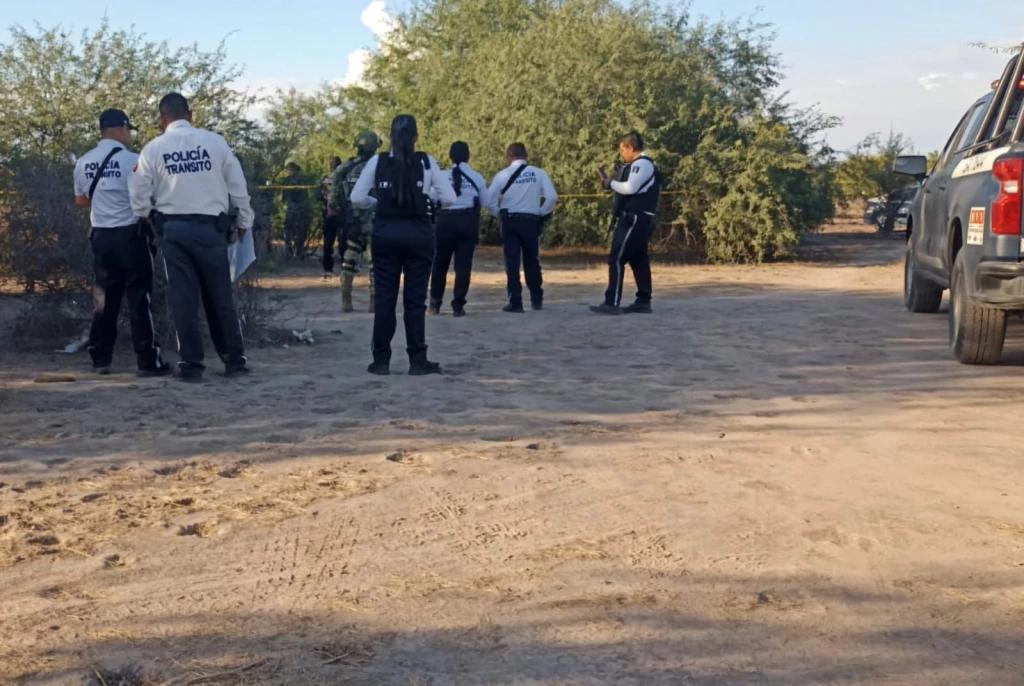 Hallan cuerpo en estado de descomposición atado de pies y manos en Navolato