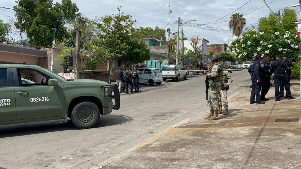 Ataque armado en la Rafael Buelna deja un joven muerto y su padre herido
