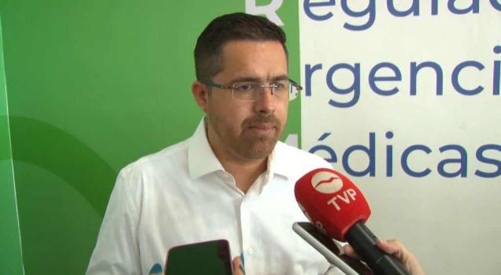 Atiende secretario de salud demandas de trabajadores que se manifiestan