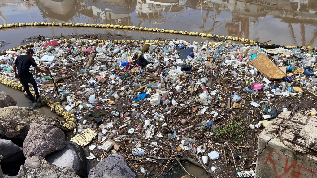 Lluvias en Mazatlán sacan a flote la falta de conciencia ambiental de la ciudadanía