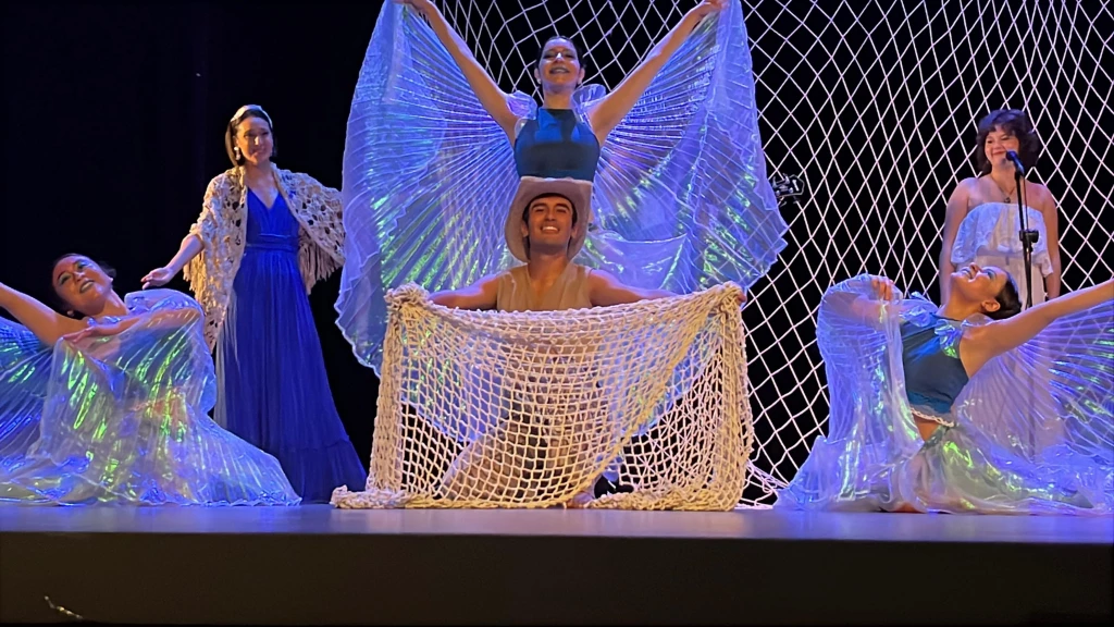 Obra "Alas del Mar" rinde homenaje a los pescadores de pajarito en Mazatlán