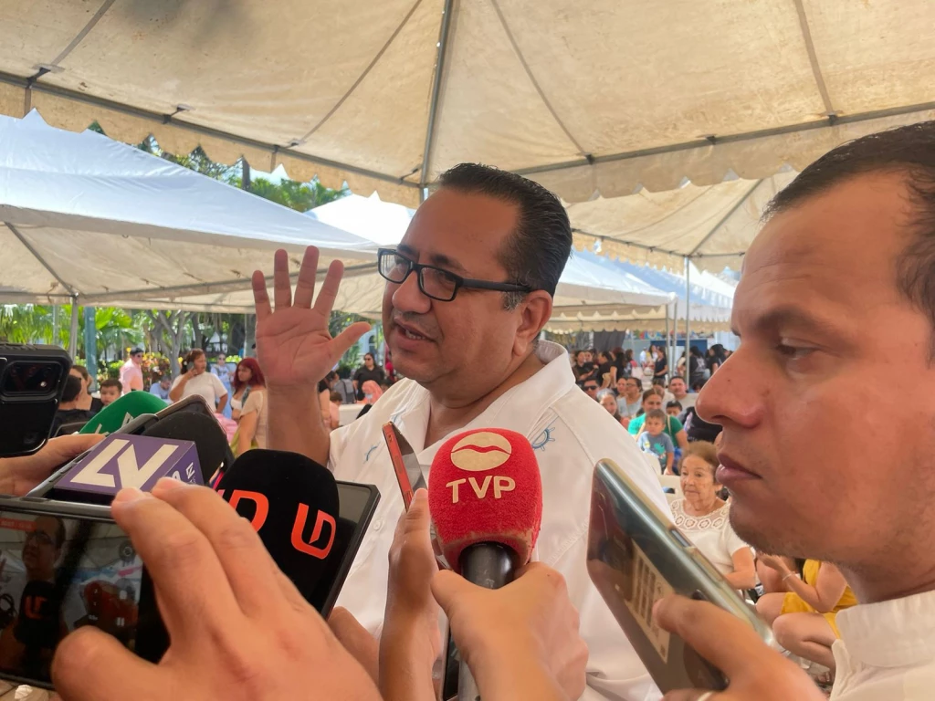 Llaman a mazatlecos a limpiar sus hogares para evitar criaderos de mosquito del dengue
