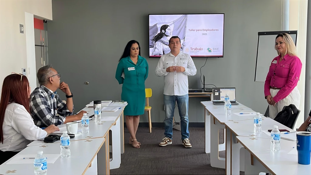 Realizan taller presencial regional para empleadores en Mazatlán
