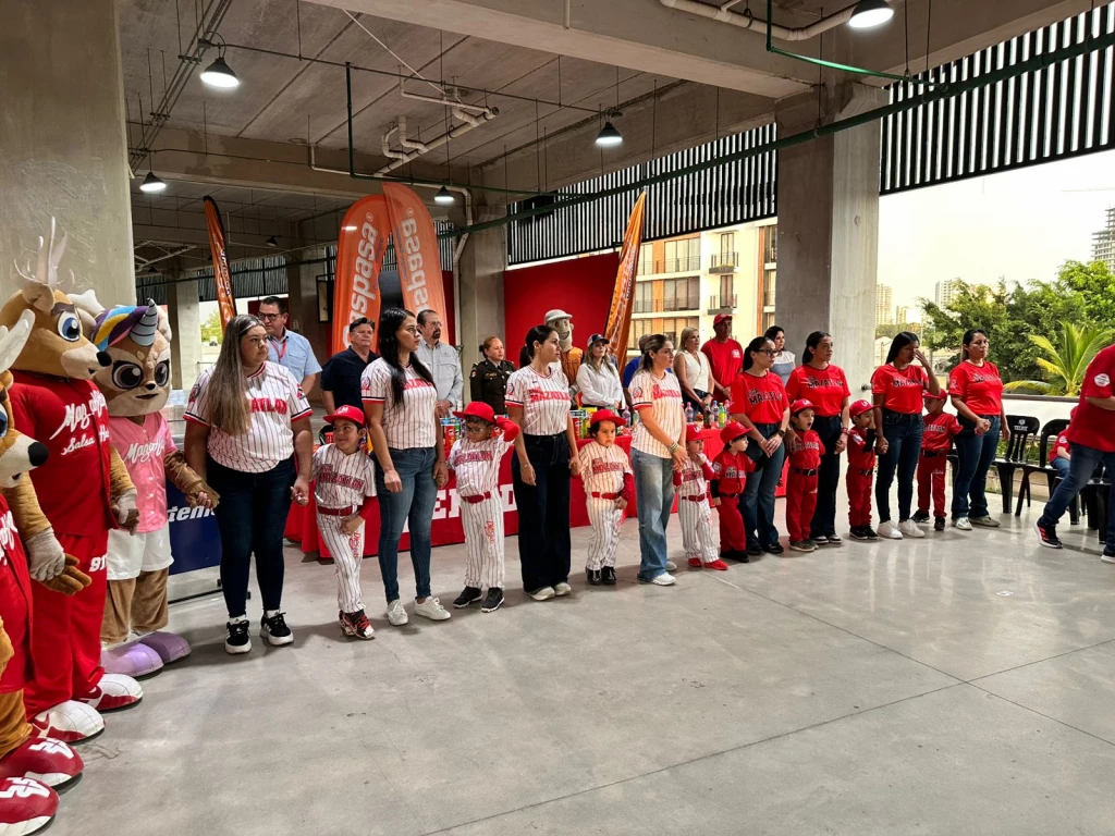 La Selección Pañalitos de la Liga Mazatlán presentó sus uniformes