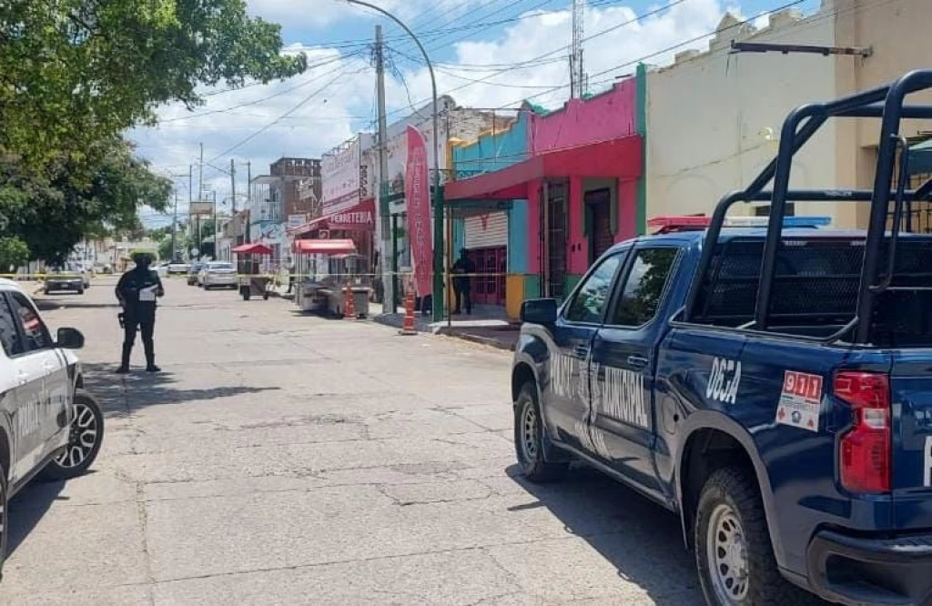 Atentan contra lector de tarot conocido como “El Brujo” en pleno centro de Culiacán