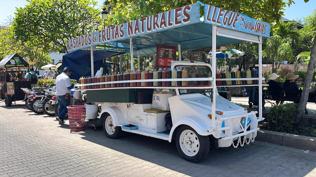 Raspados Mazatlecos "LLegue con Isaías": el sabor que refresca los días más calurosos desde 1960