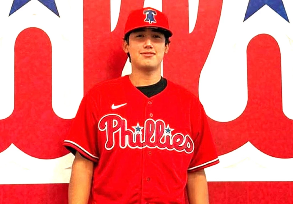 ¡RUMBO A LAS GRANDES LIGAS! IÑAKY MORENO FIRMA CON LOS PHILLIES DE PHILADELPHIA