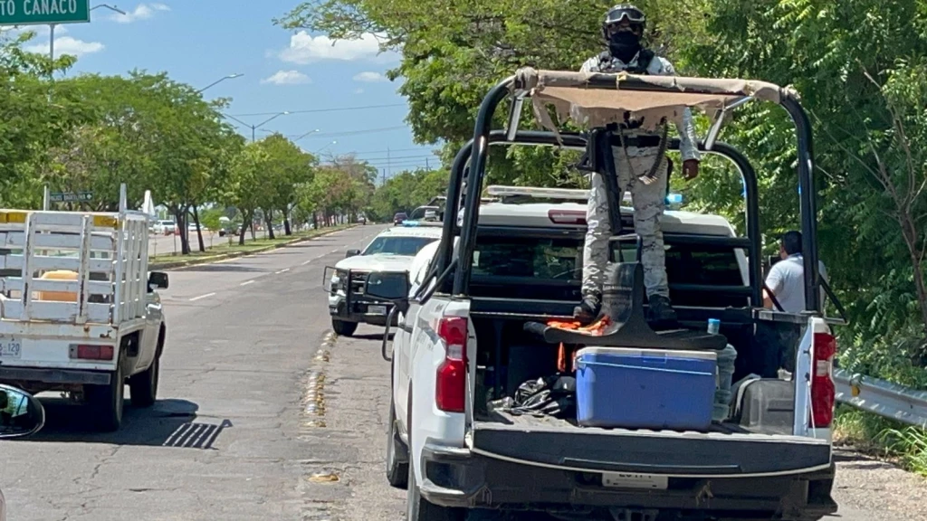 Civiles armados huyen tras persecución con Guardia Nacional en Culiacán