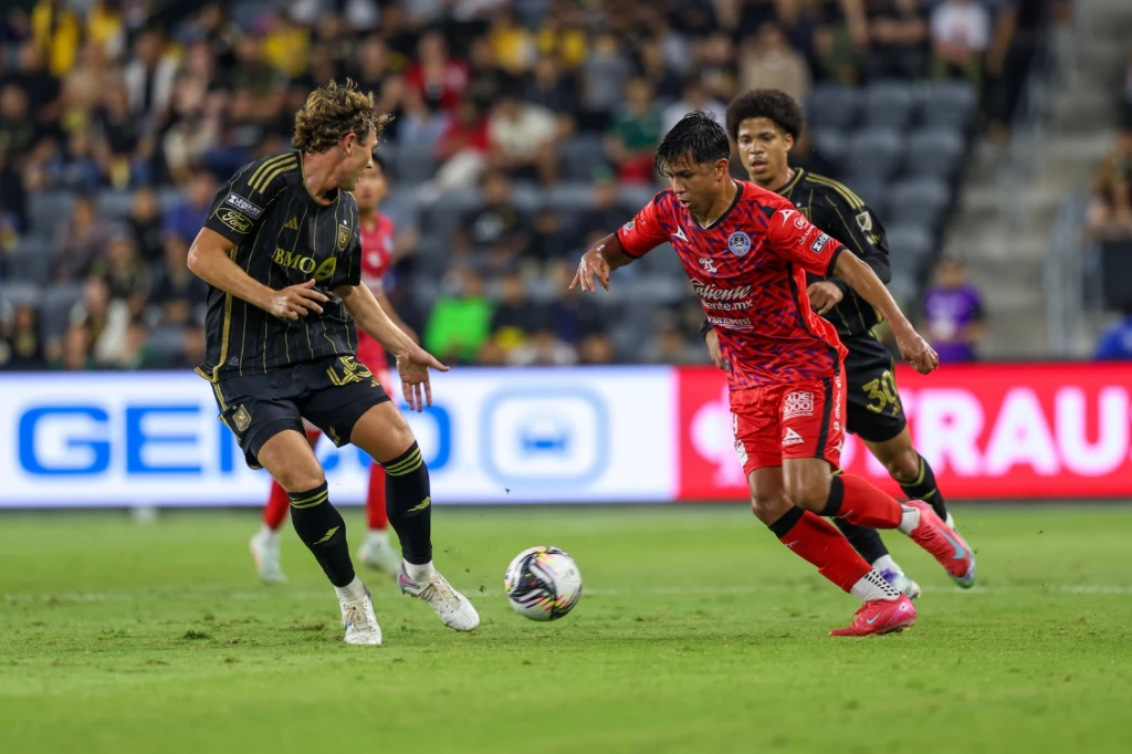Mazatlán suma dos puntos en su debut en la Leagues Cup
