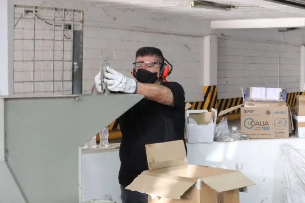 Destruyen más de 13 mil credenciales en Sinaloa