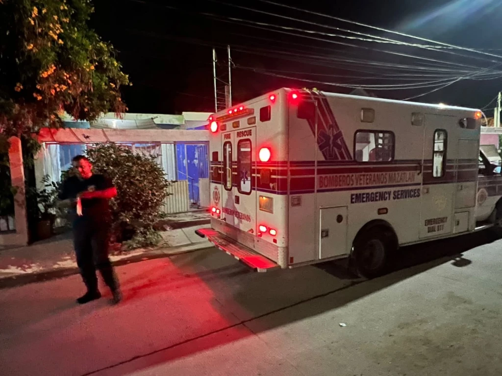 Fallece adulto mayor tras sufrir caída en su domicilio en la Colonia Hacienda de Urías