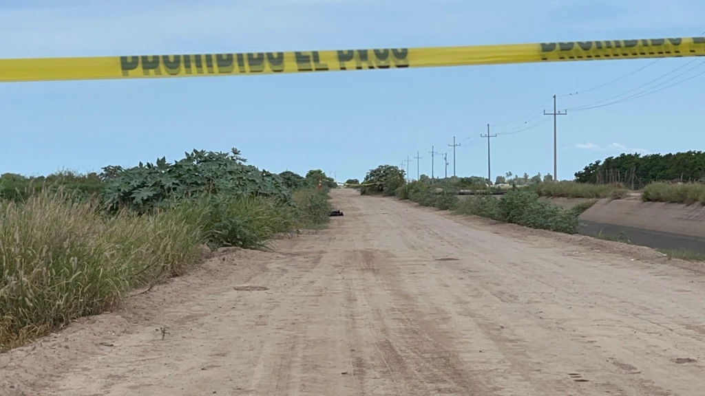 Localizan a hombre ejecutado con mensaje en el cuerpo en Navolato