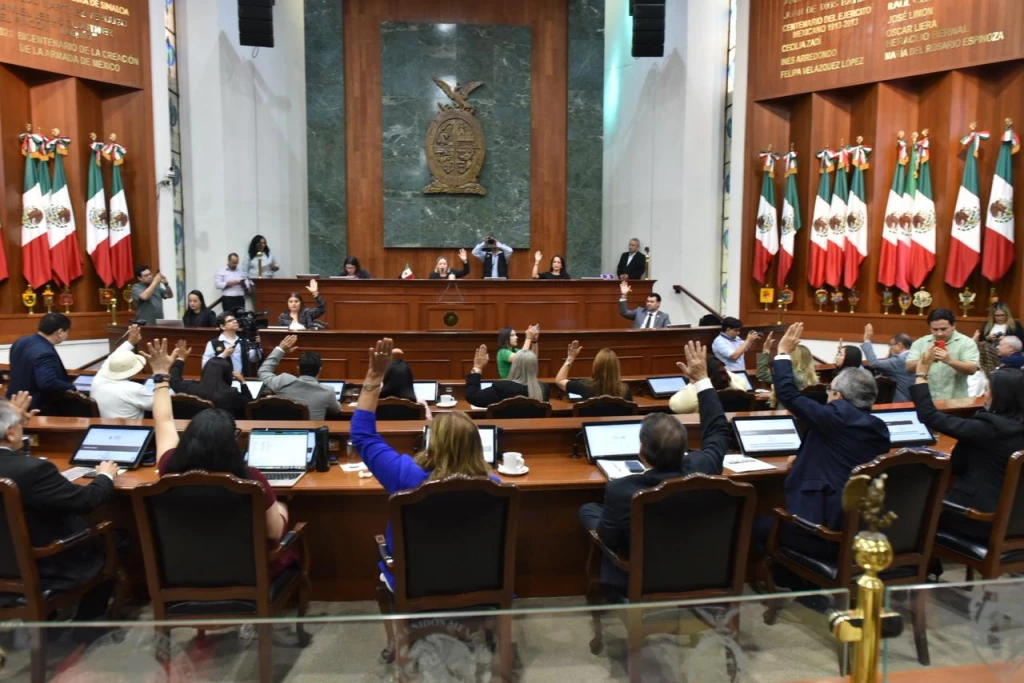 Destacan acuerdos, consensos pero también censura en primer año legislativo de la LXV