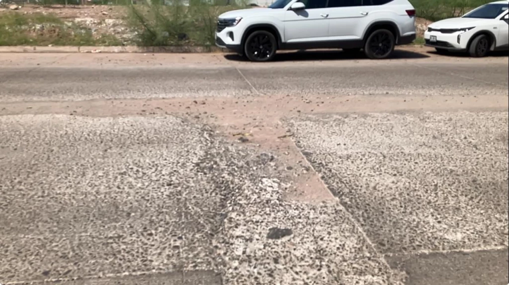 Vecinos de Jardines de Fátima piden atender bache en la calle Libertad