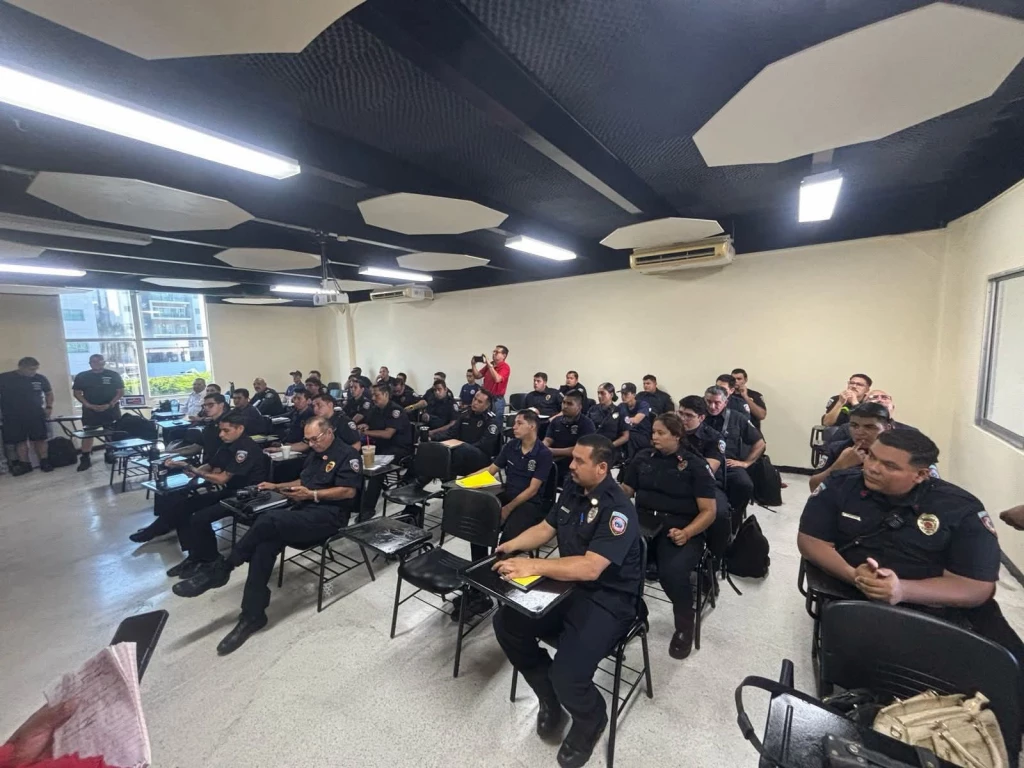 Inician capacitación en combate de incendios estructurales para bomberos de Mazatlán