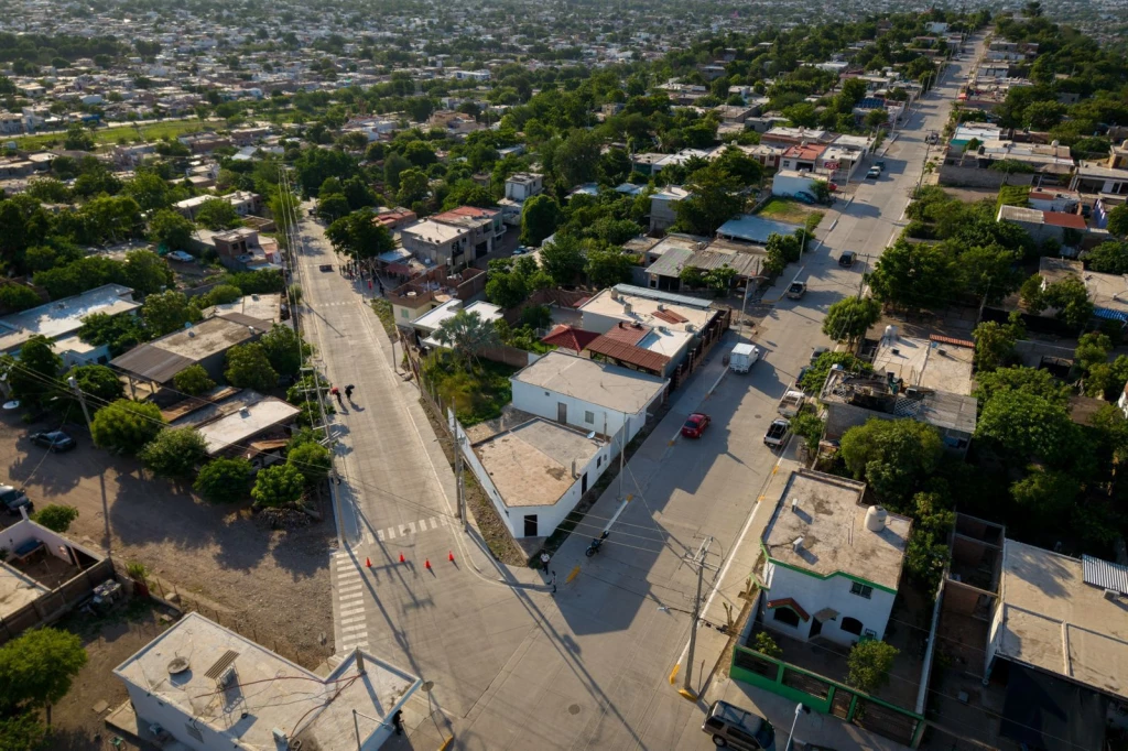 Vecinos de colonia Renato Vega agradecen a Presidente Municipal de Culiacán