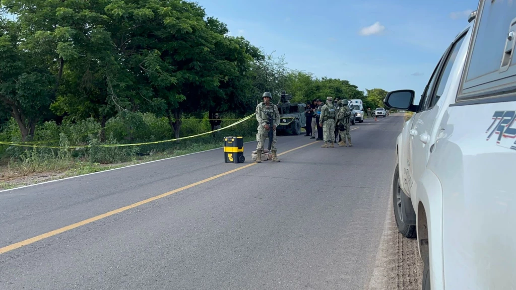 Localizan a hombre asesinado a balazos en carretera La 50, en Navolato