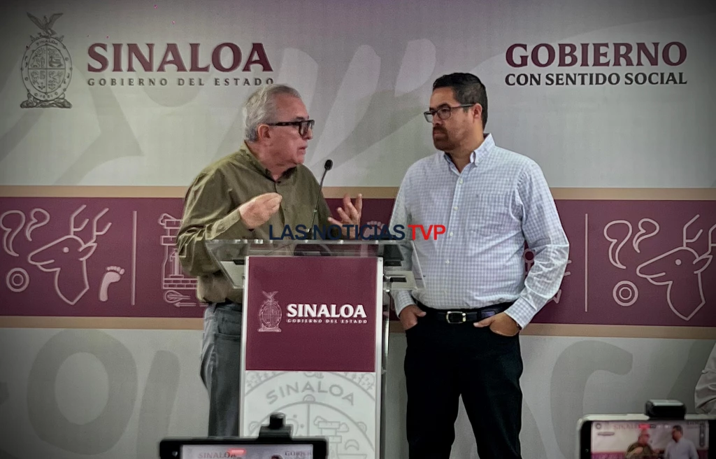Arriban a Sinaloa siete camiones con medicamentos