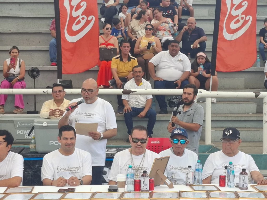 Rinden homenaje a los Maestros de la Música de Banda Sinaloense en Mazatlán