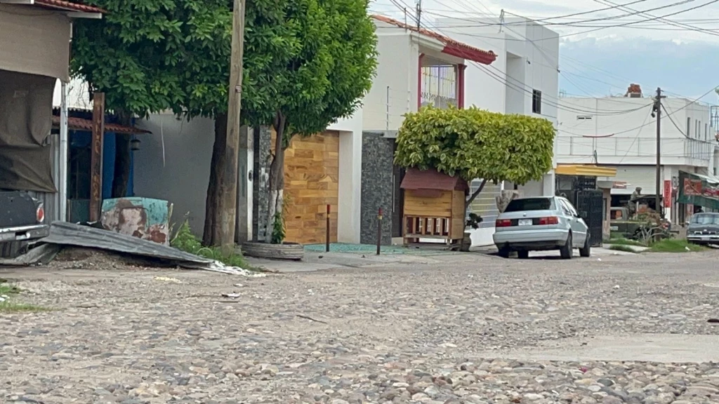 Ejecutan a balazos a hombre en la colonia Sinaloa, al sur de Culiacán