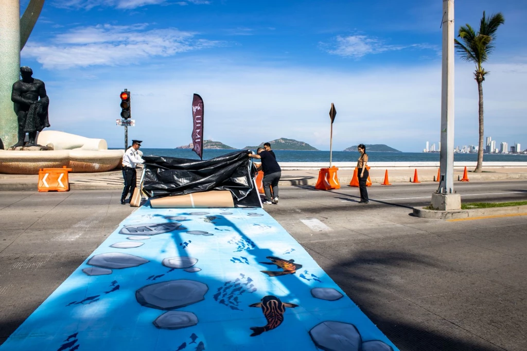Jóvenes artistas aportan su talento para concientizar a conductores en Mazatlán