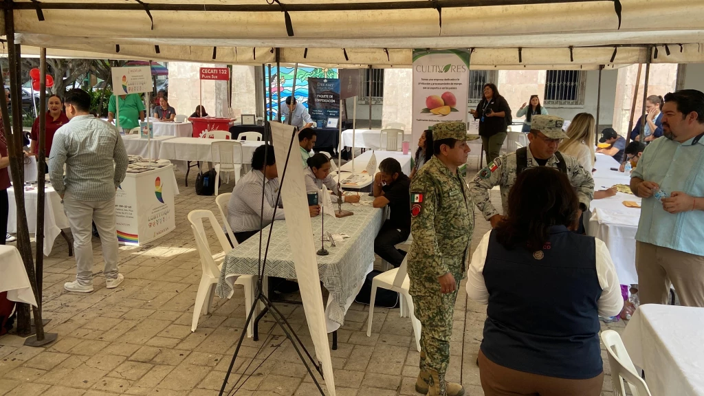 Ofertan alrededor de 170 vacantes en Jornada Por la Paz en Mazatlán