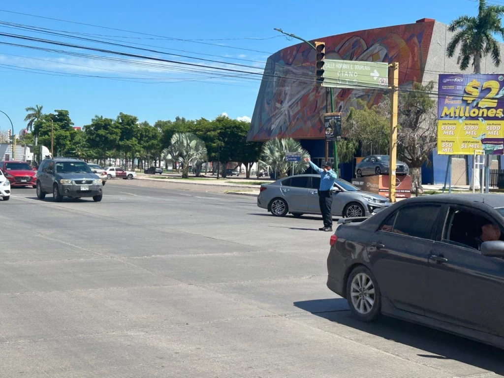 Más de 160 elementos y 80 unidades vigilarán escuelas para proteger a estudiantes y ordenar el tráfico escolar en Cajeme