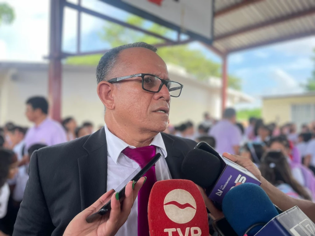 Todas las escuelas de Mazatlán iniciaron clases este 01 de septiembre