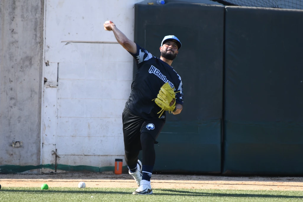 LAMAS, COSSÍO Y BRINKLEY REPORTAN A ENTRENAMIENTOS DE ALGODONEROS