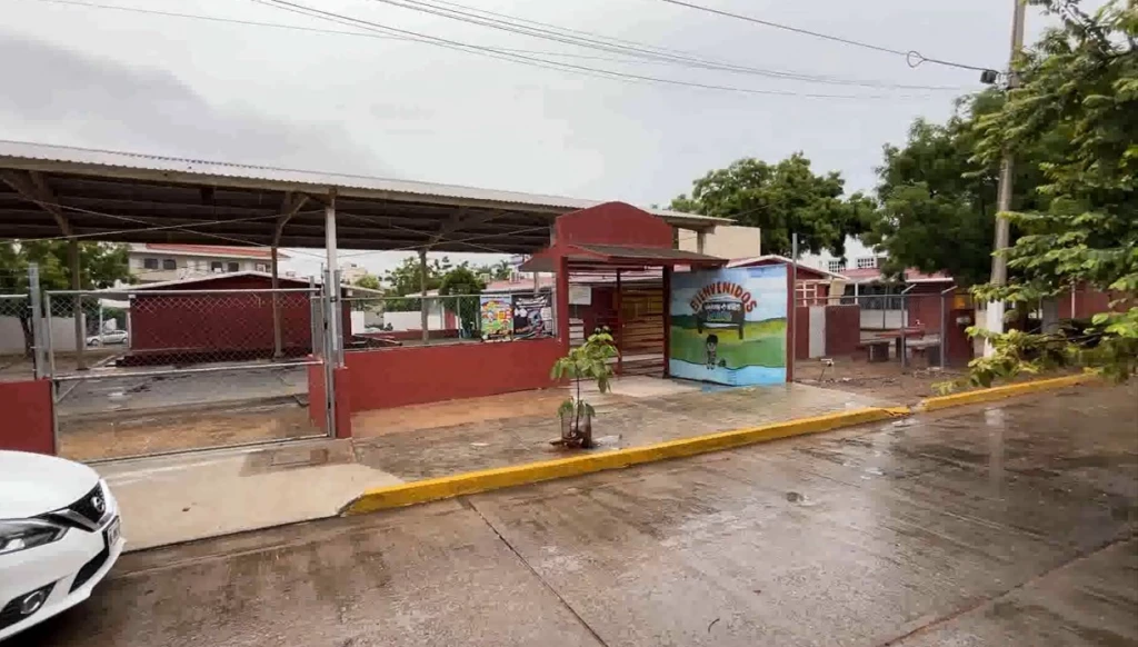 Fallas de energía eléctrica afectan clases en Jardín de Niños Gandhi en Mazatlán