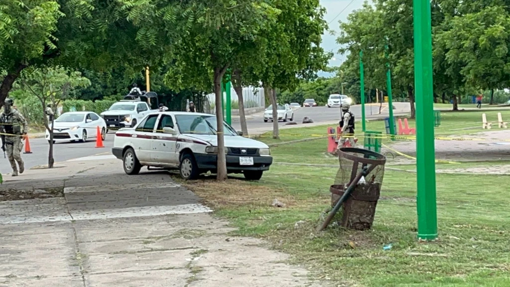Ejecutan a balazos a presunto taxista en el bulevar Agricultores de Culiacán
