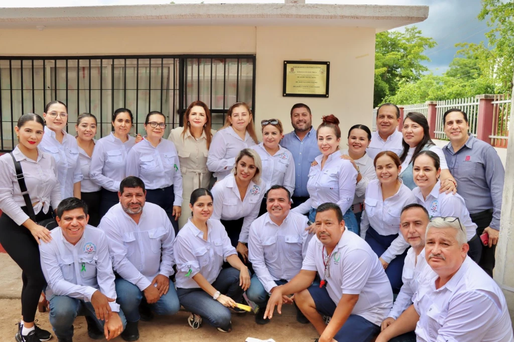 Docentes de Badiraguato reconocen el gran compromiso de José Paz López con la educación;