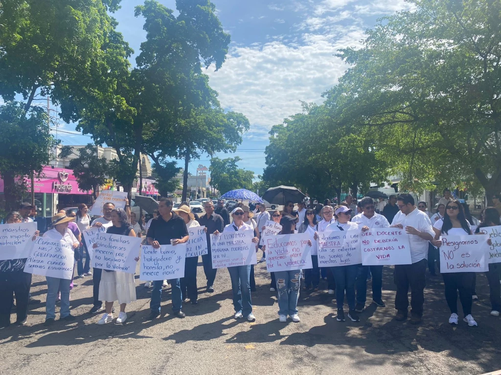Despiden a Jesamel profesora que perdió la vida en Altata víctima de la violencia en Sinaloa