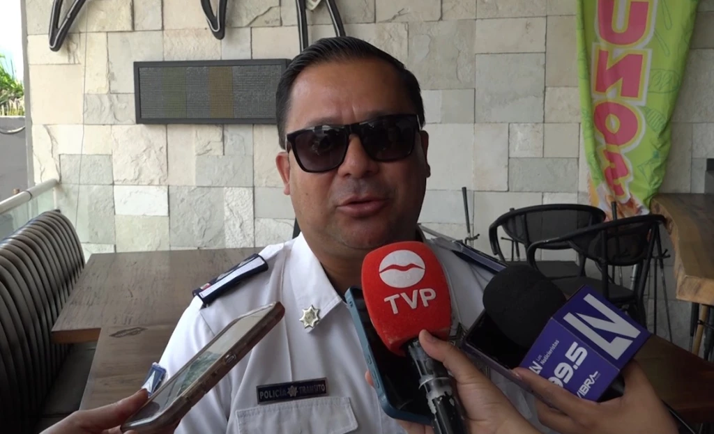 La Dirección del Tránsito Municipal trabaja en regular la circulación de camiones de carga en avenidas de Mazatlán