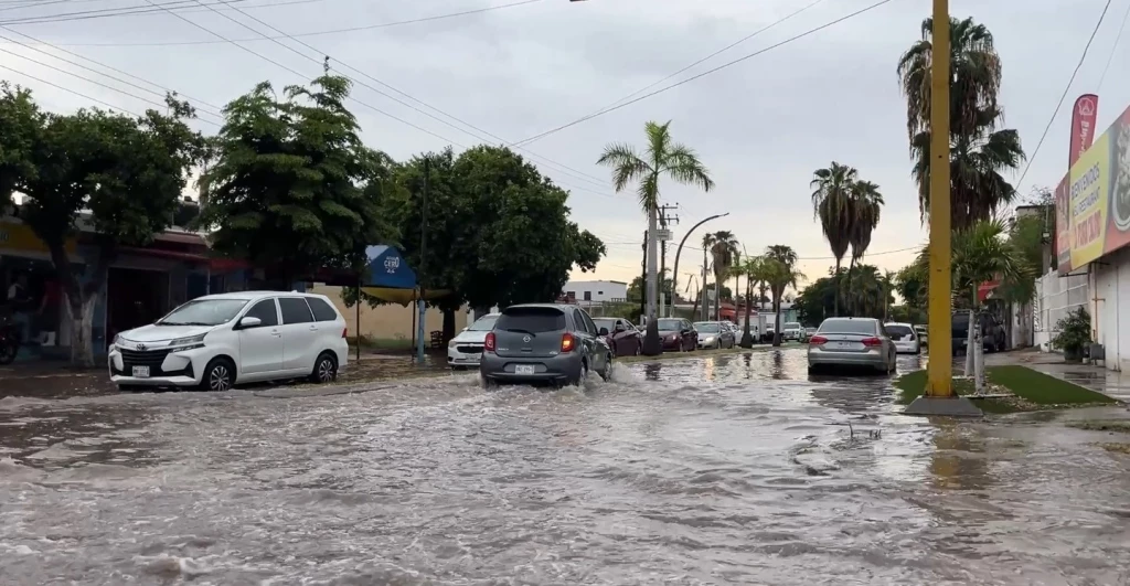 Constructoras deben cumplir el plan de prevención de inundaciones en fraccionamientos de Los Mochis