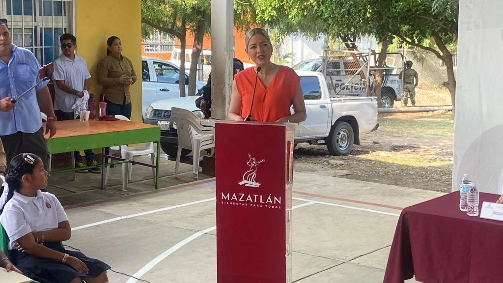 “Como nunca se está apoyando a las escuelas”: Estrella Palacios
