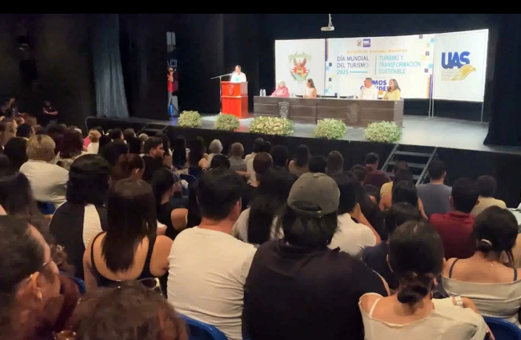 Mazatlán celebra el Día Mundial del Turismo y el 33 aniversario de la Escuela de Turismo de la UAS