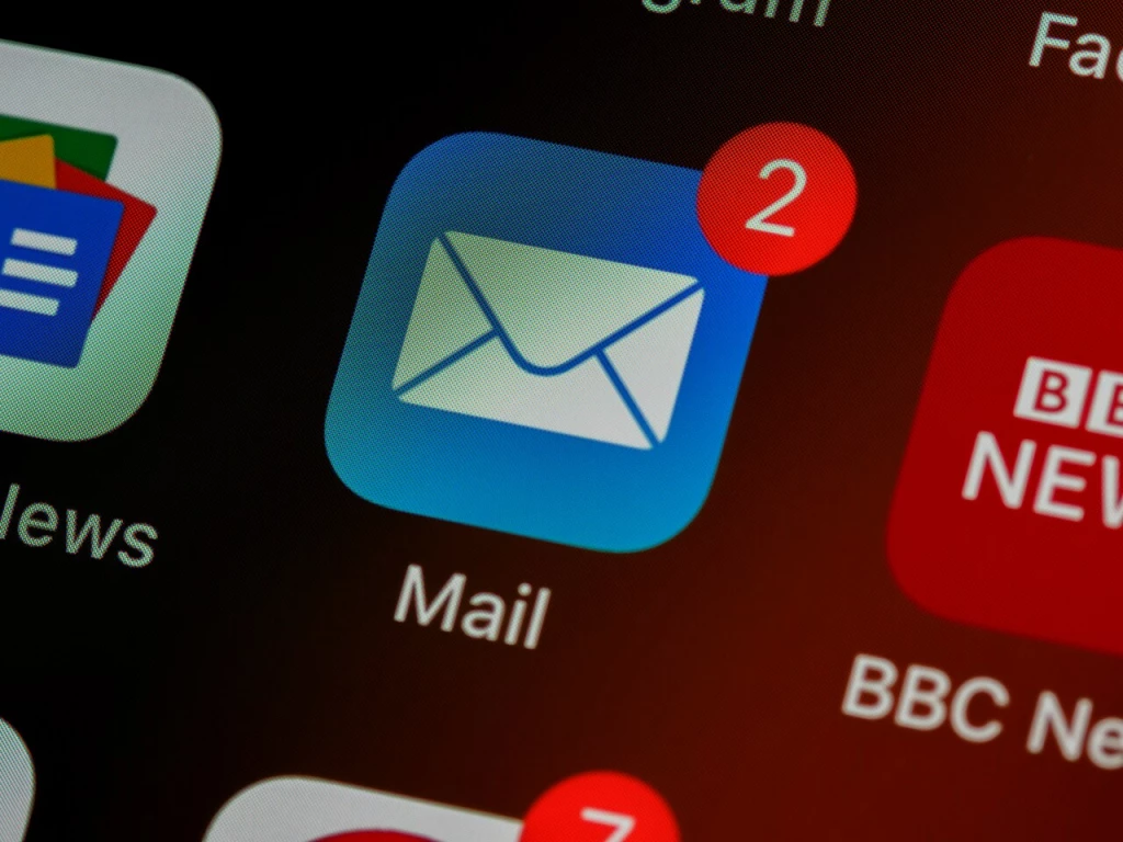 ¿Vale la pena enviar archivos adjuntos en tu newsletter?