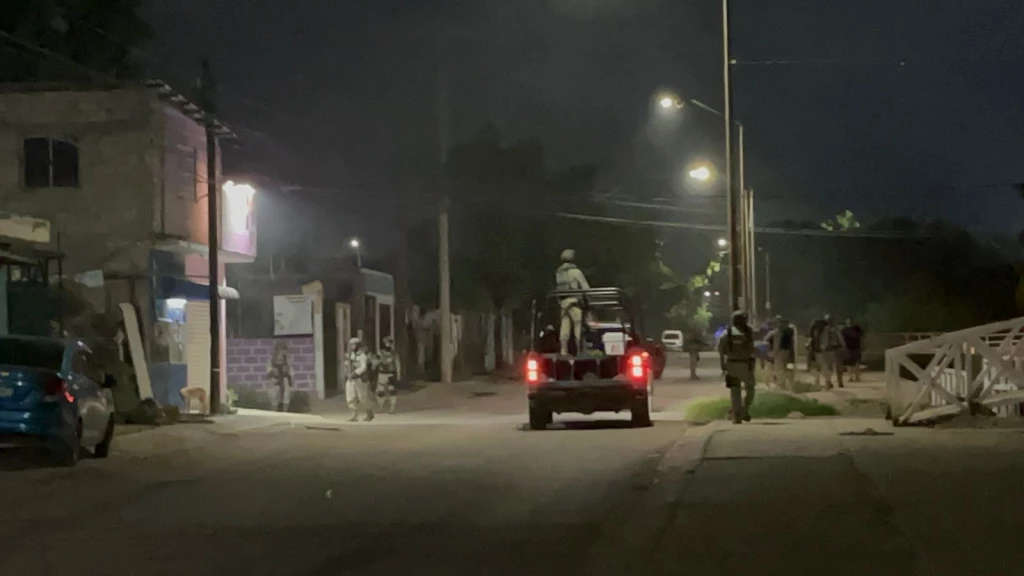 Atacan a balazos a un hombre en el fraccionamiento Rincón del Parque, al sur de Culiacán