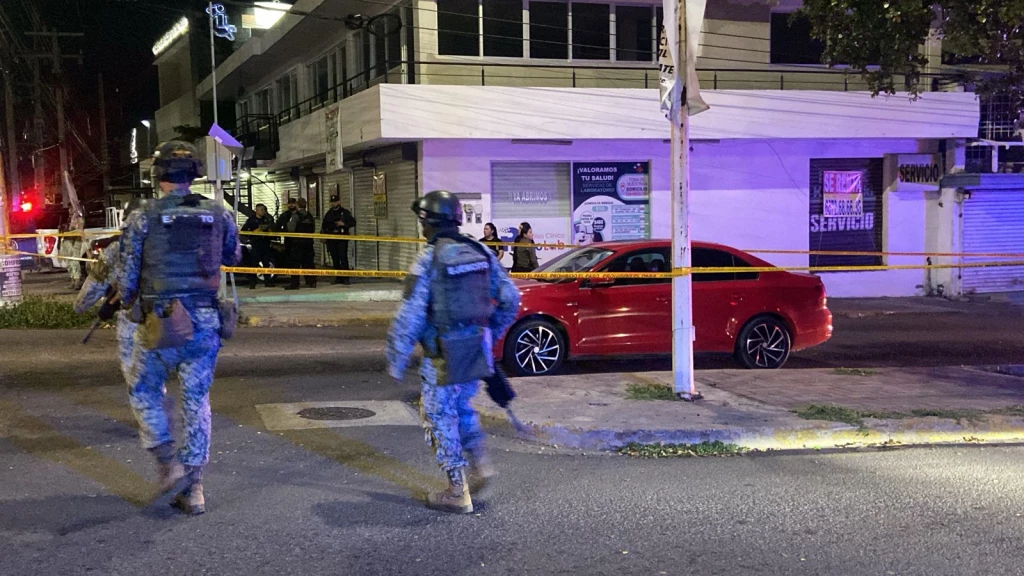 Padre e hijo son privados de la libertad en la colonia Las Vegas de Culiacán