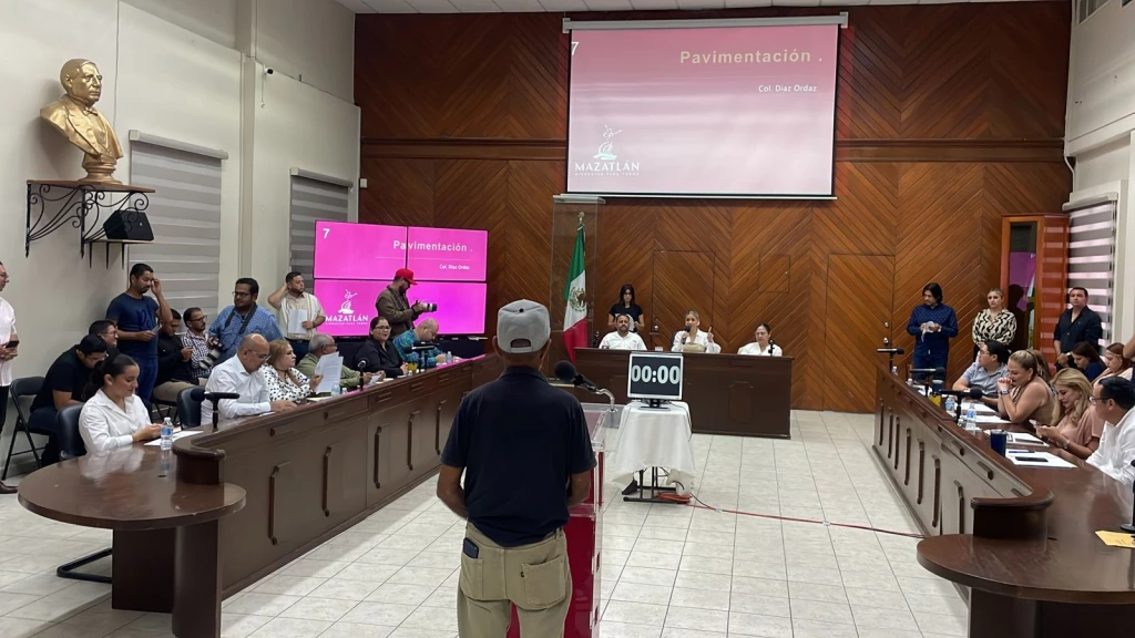 21 ciudadanos participan en Cabildo Abierto en Mazatlán