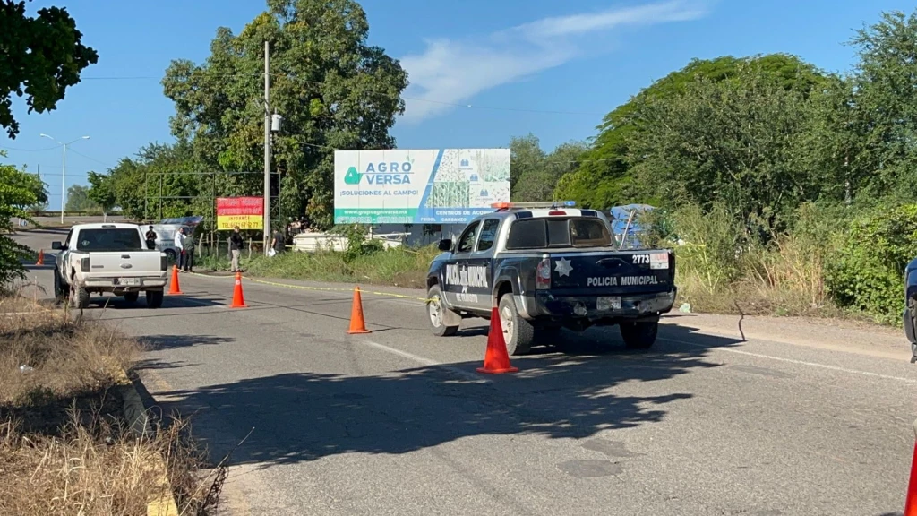 Muere joven motociclista al derrapar sobre la carretera Navolato–Altata